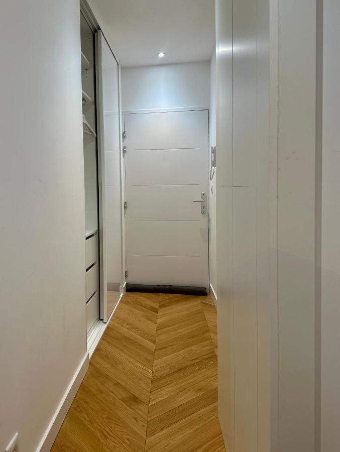 Bel Appartement Avec Parking Au Coeur De Reims Exterior photo