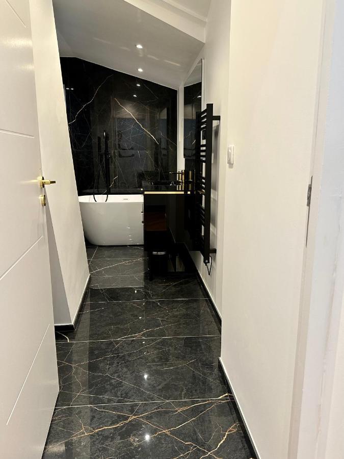 Bel Appartement Avec Parking Au Coeur De Reims Exterior photo